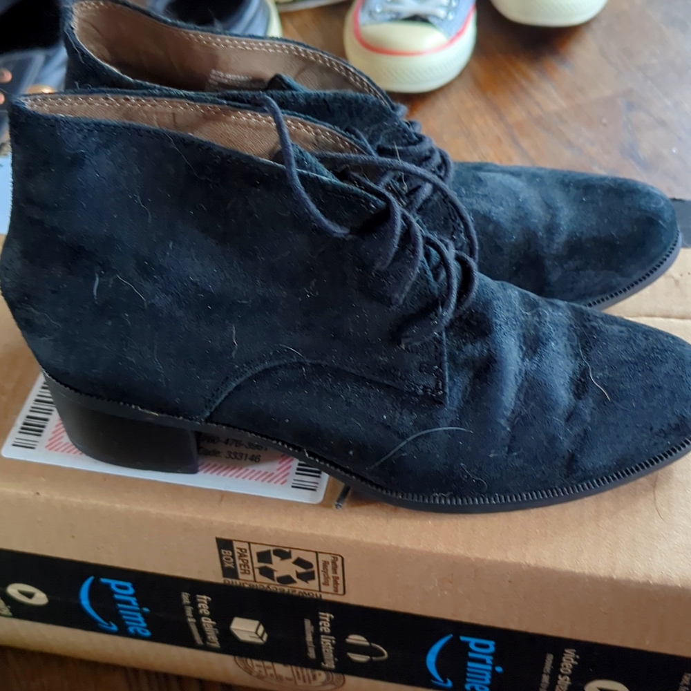 Suede black small heel booties